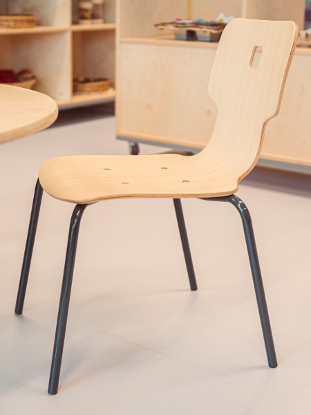tavoli scolastici, sedie per studenti